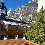 Matterhornview Viktoria B Apartman *